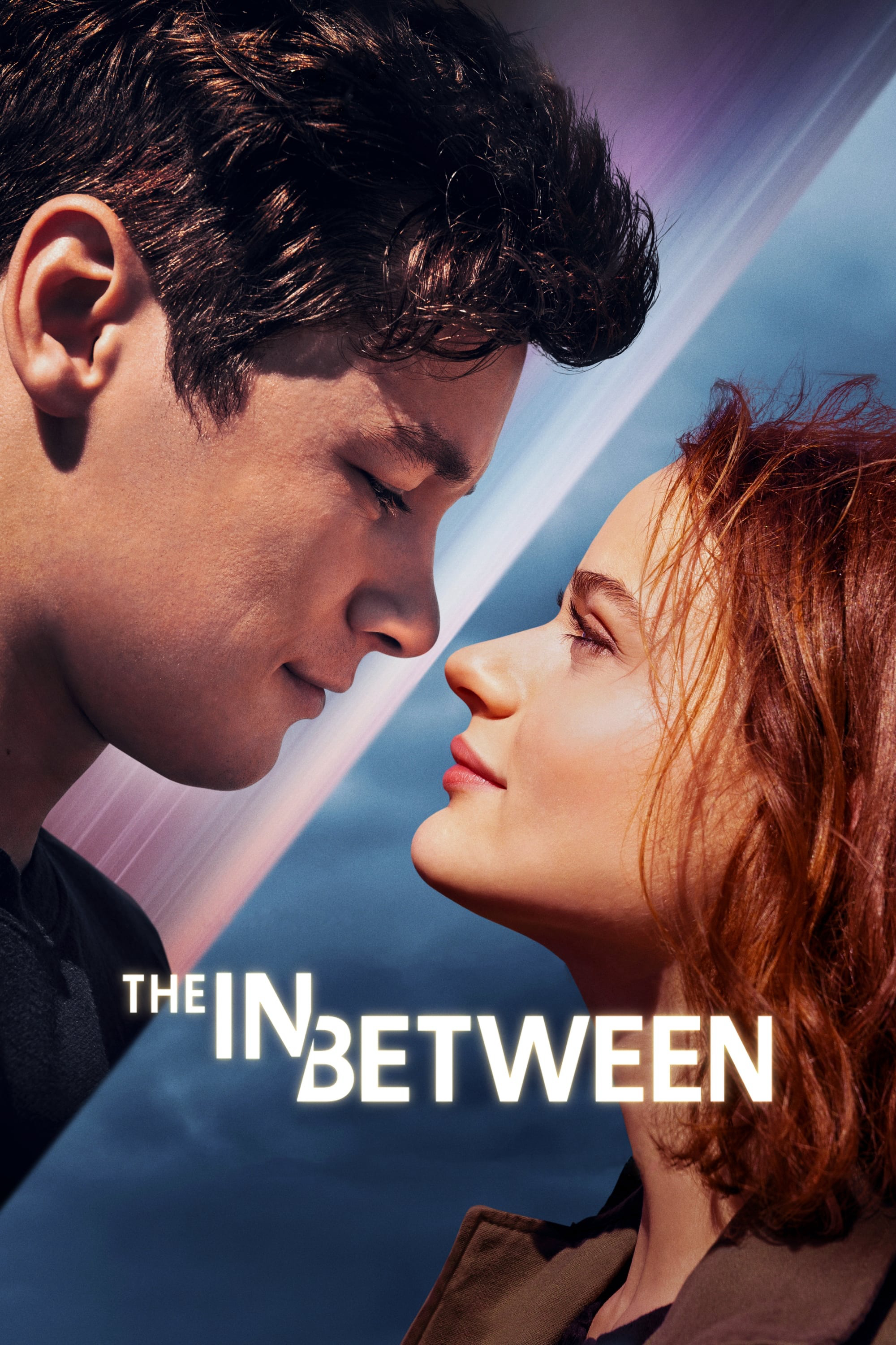 Giữa Lưng Chừng - The In Between (2022)