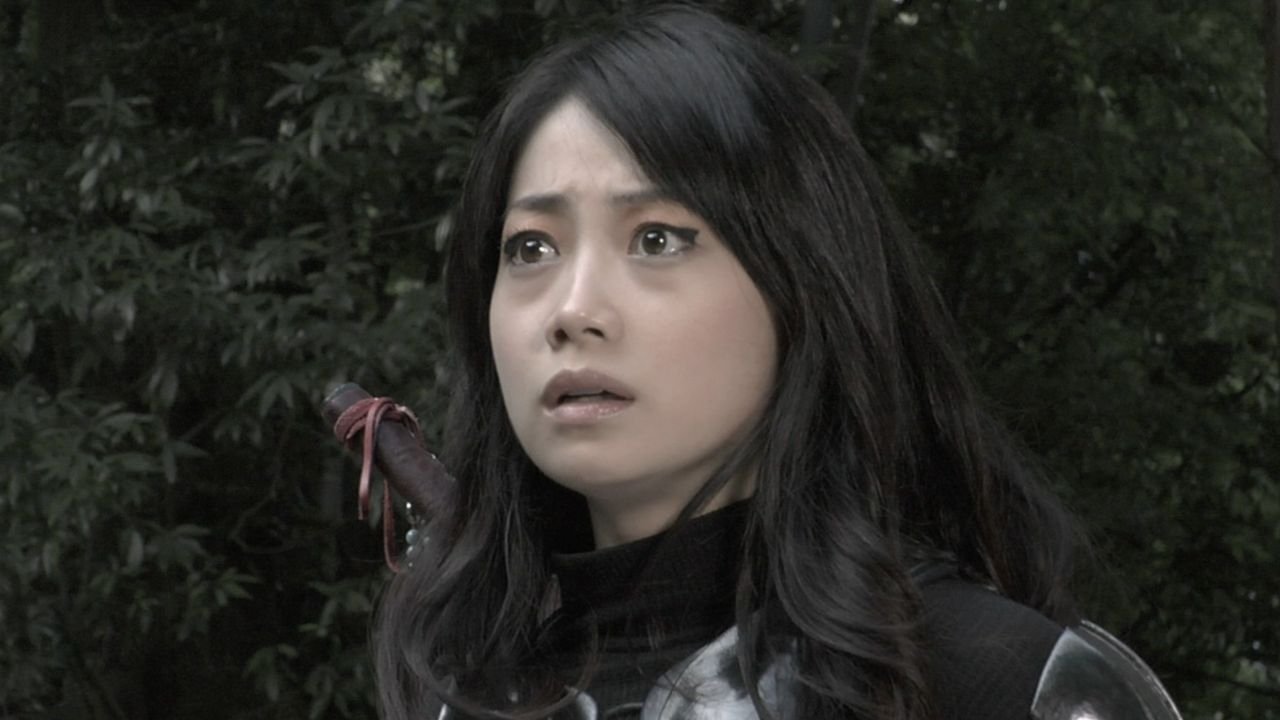 Quái Vật Không Gian Đối Đầu NinjaHình bìa