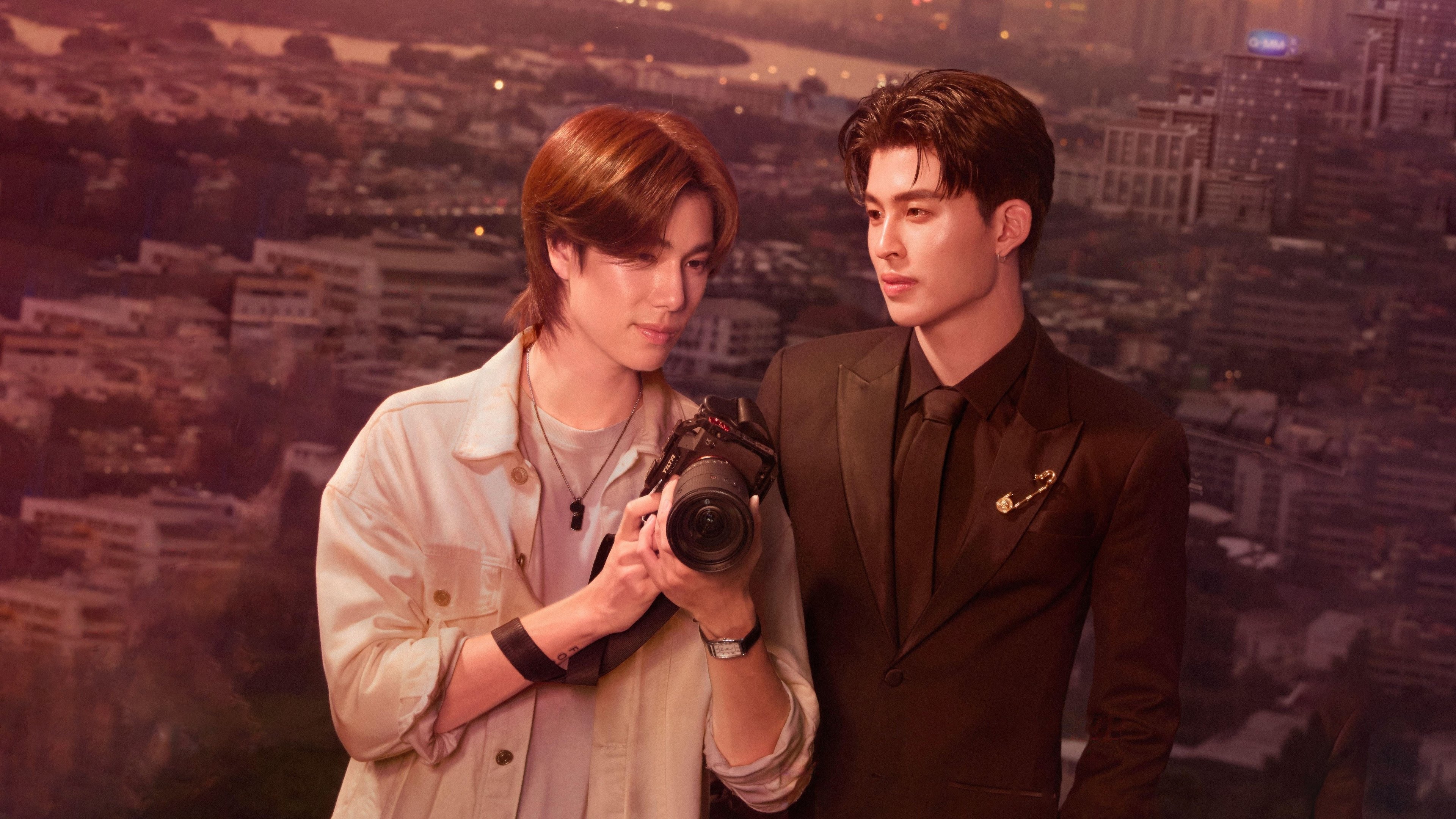 Tỉnh Táo Nào, Ngài TheeHình bìa