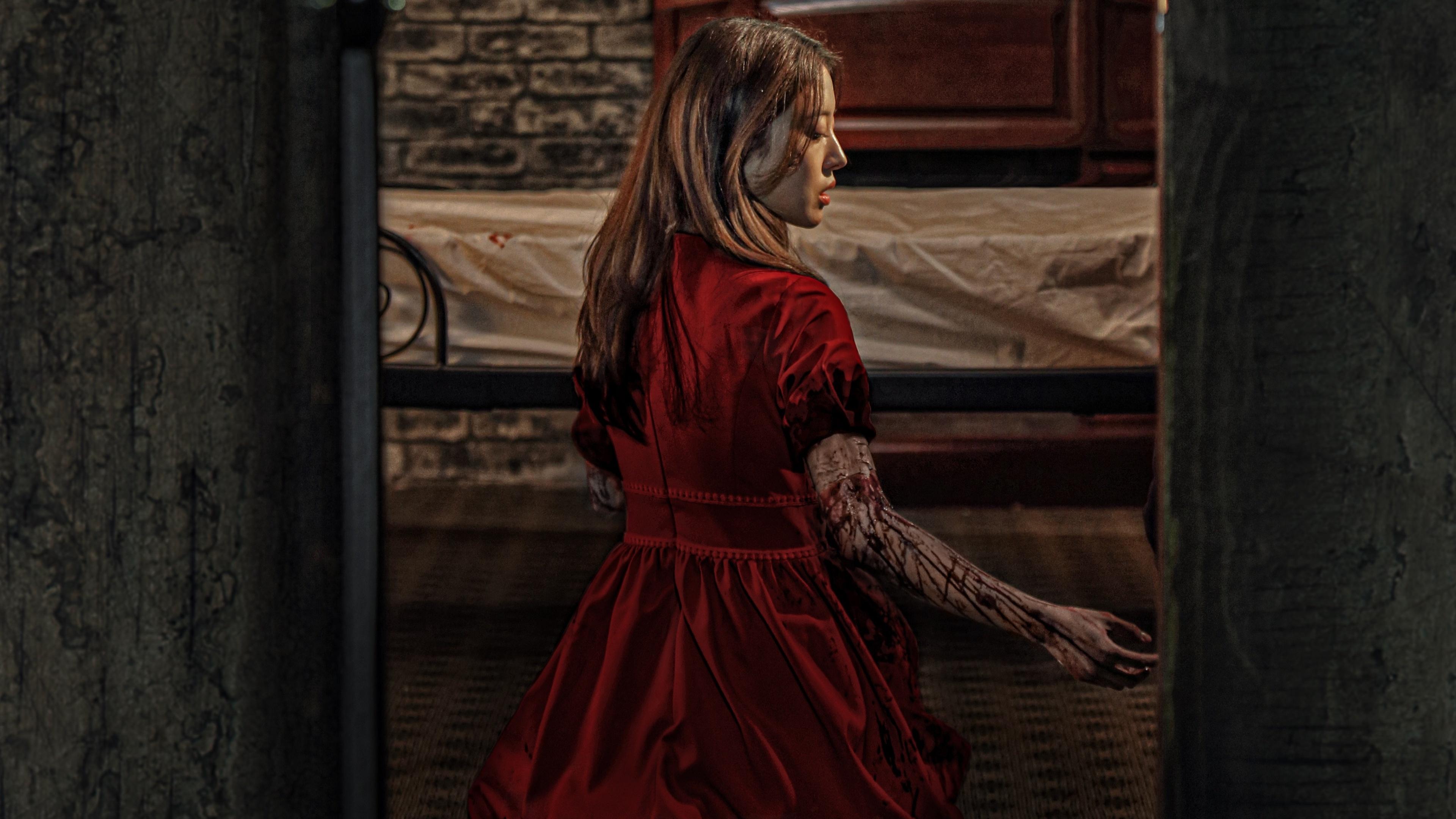 Căn Phòng Đẫm Máu (Khách Sạn Đẫm Máu)Hình bìa