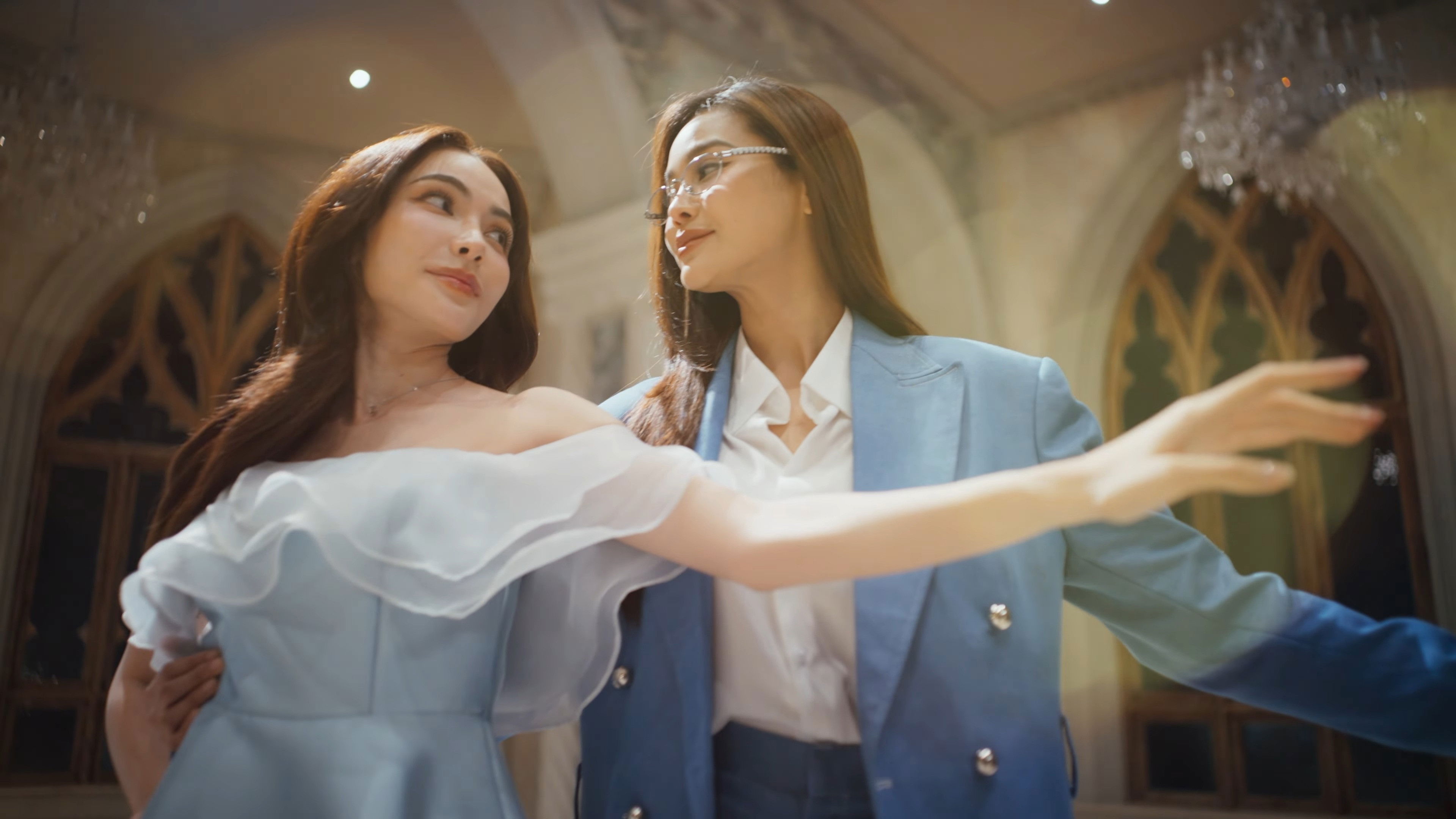 Dòng Sông Mưu Mẹo