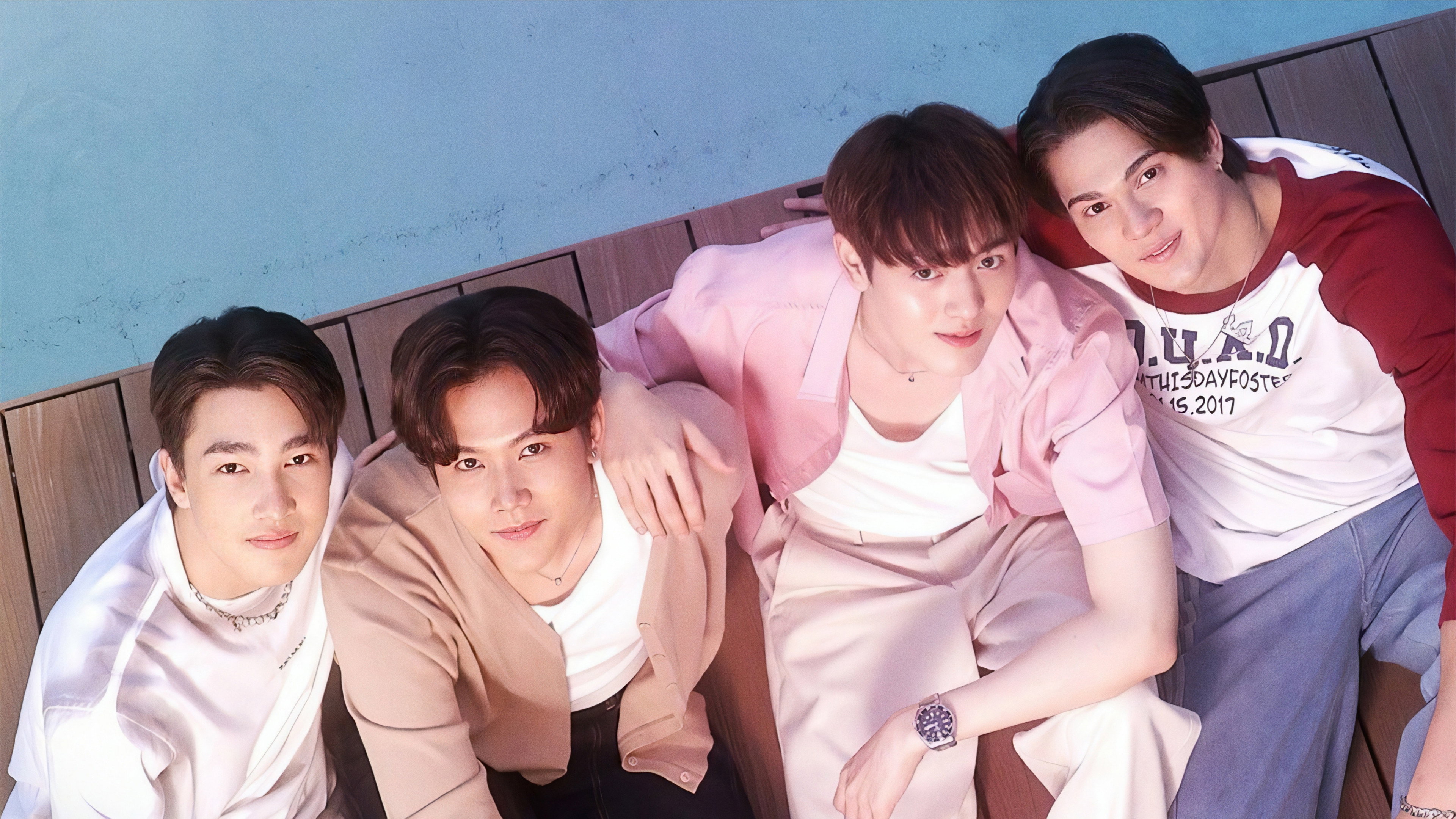 Có Cảnh Báo, Hãy Thận Trọng